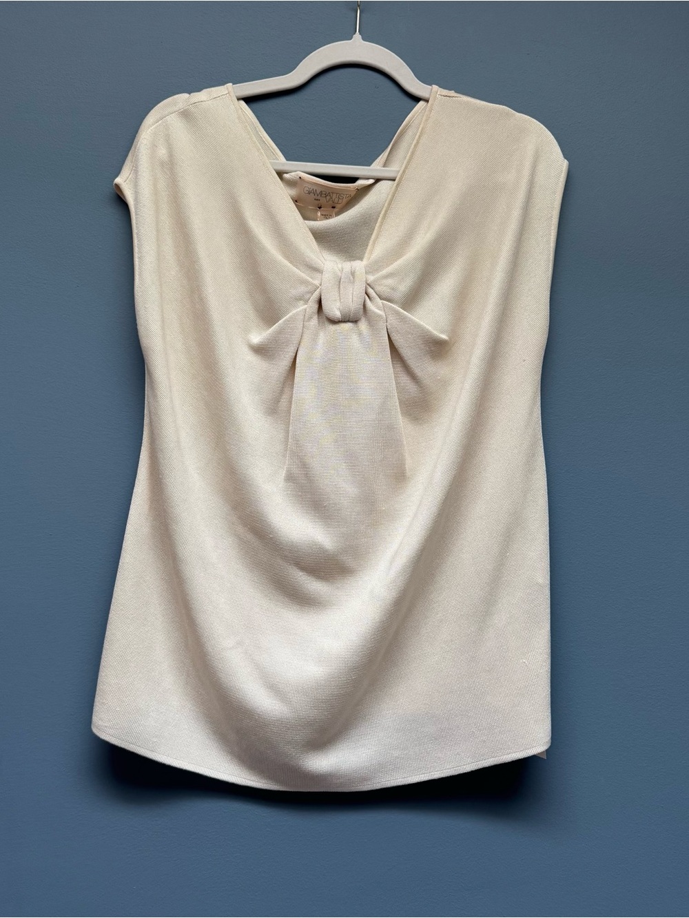 Giambattista Valli Cream Tie-Front Sleeveless Top